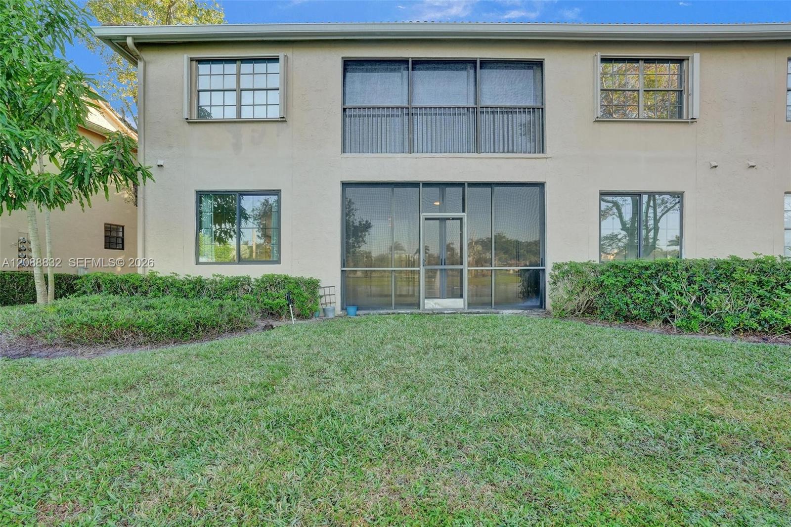 6765 Montego Bay Boulevard E Property Photo 5