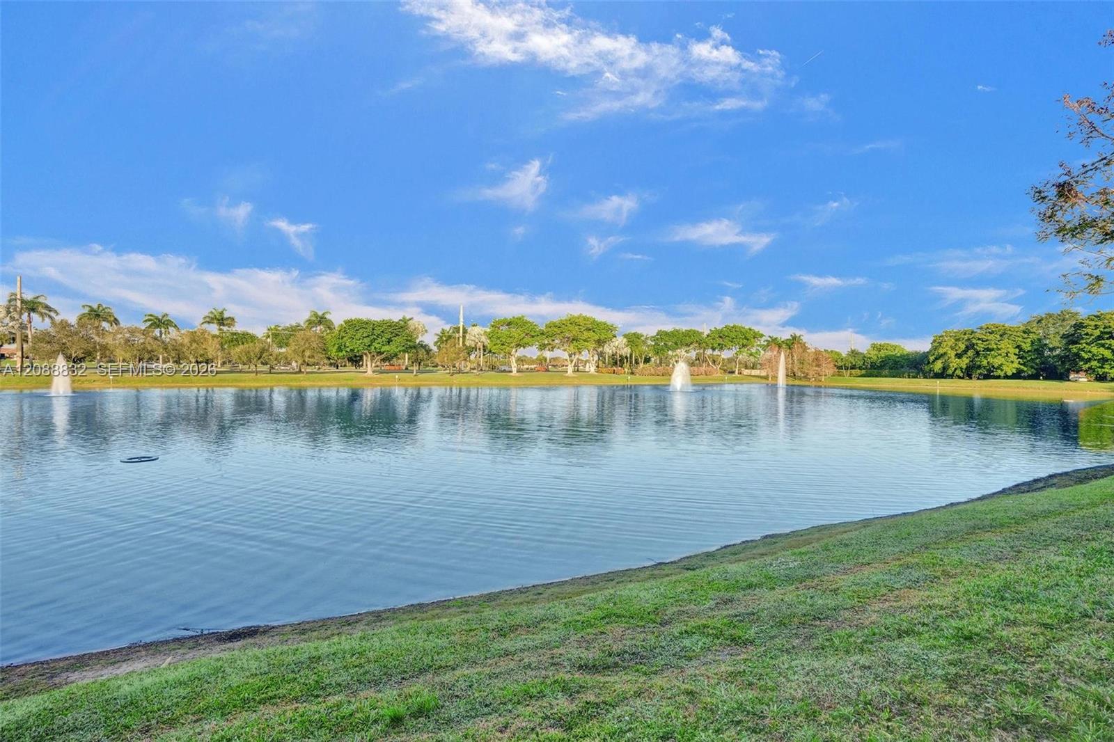 6765 Montego Bay Boulevard E Property Photo 10