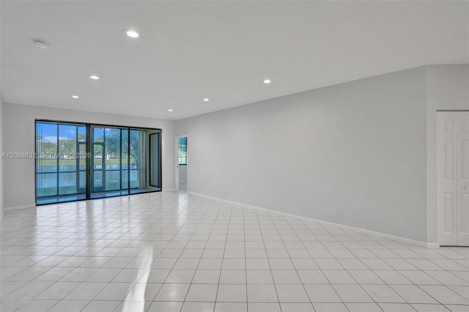 6765 Montego Bay Boulevard E Property Photo 18