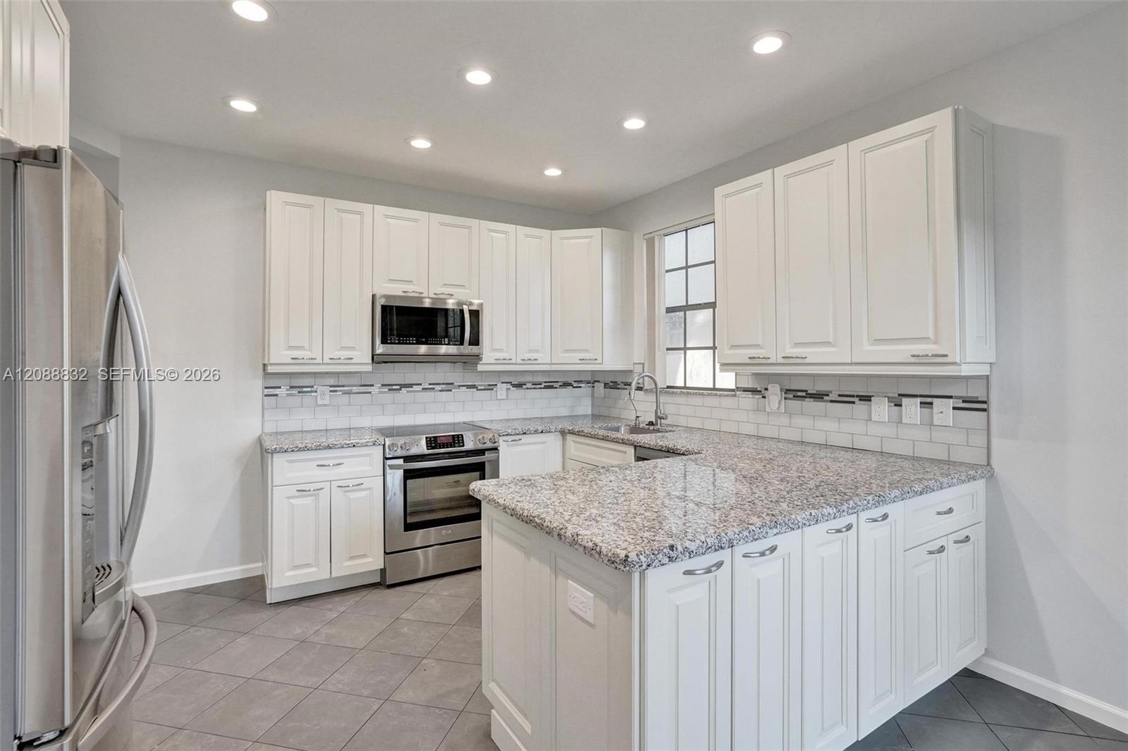 6765 Montego Bay Boulevard E Property Photo 23