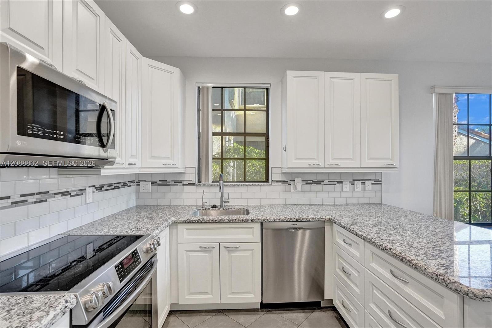 6765 Montego Bay Boulevard E Property Photo 24