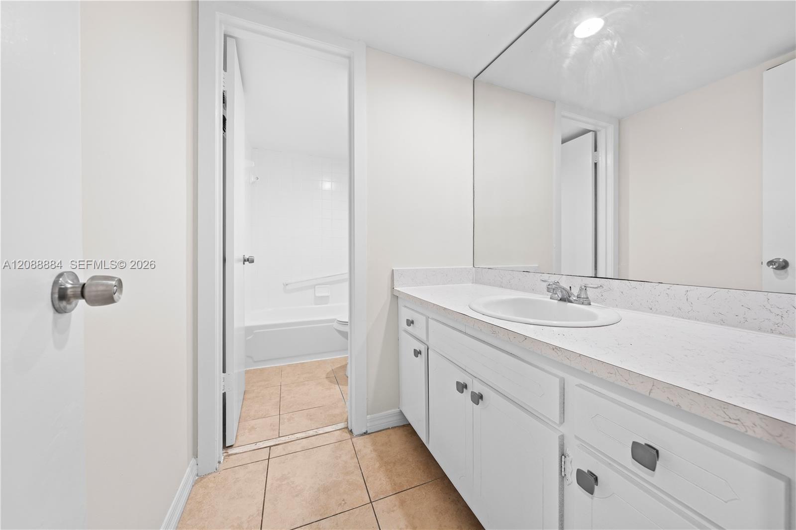 10500 Sw 108th Avenue B211 Property Photo 19