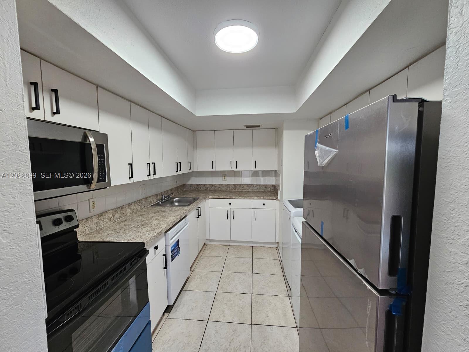2207 Nw 59th Avenue 73-e Property Photo 5