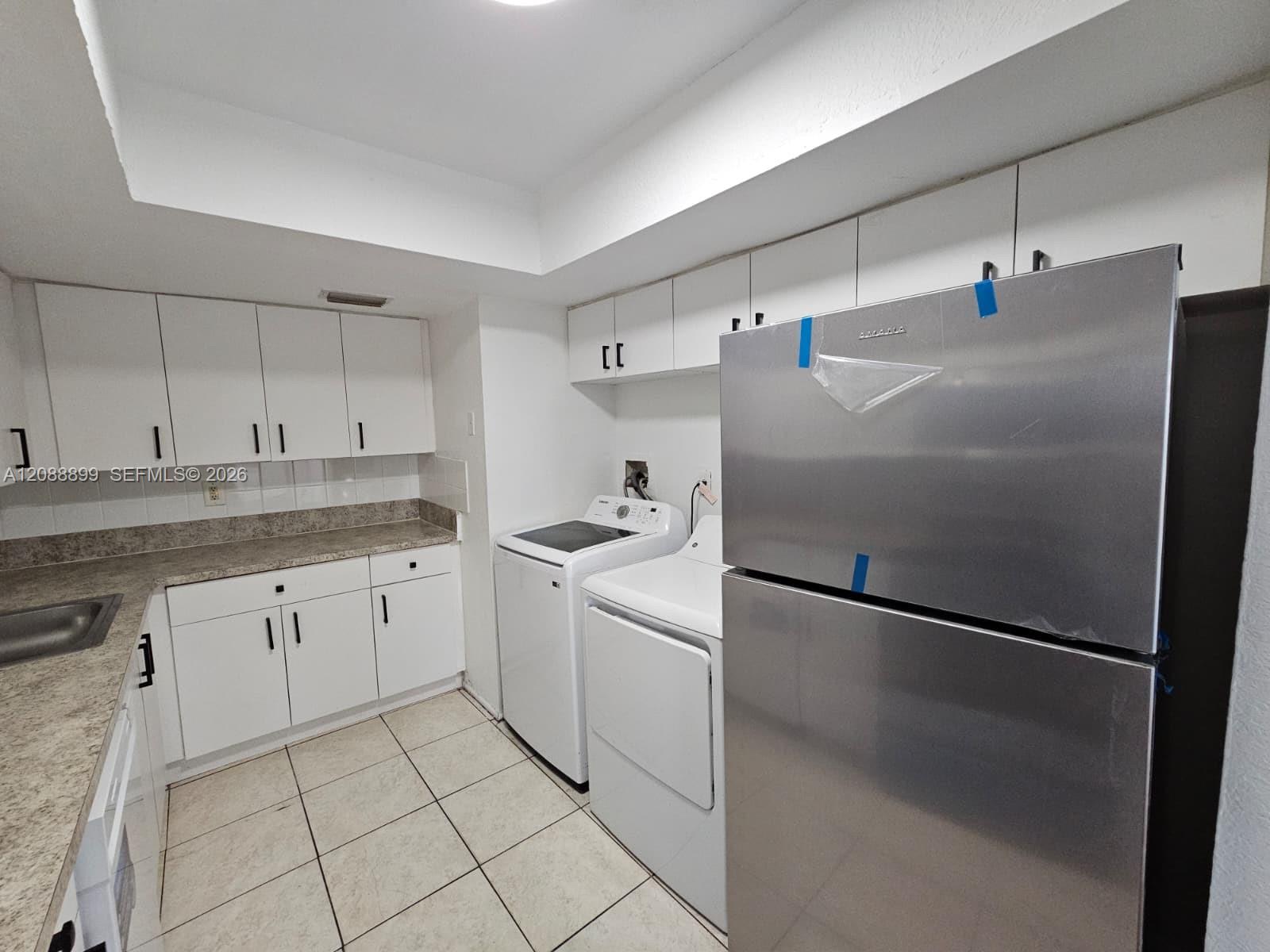 2207 Nw 59th Avenue 73-e Property Photo 6
