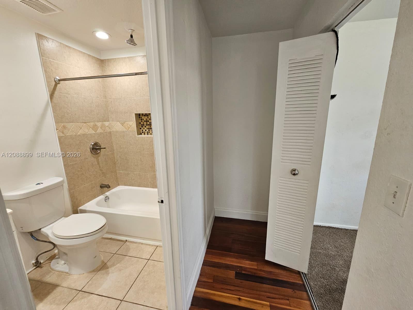 2207 Nw 59th Avenue 73-e Property Photo 10