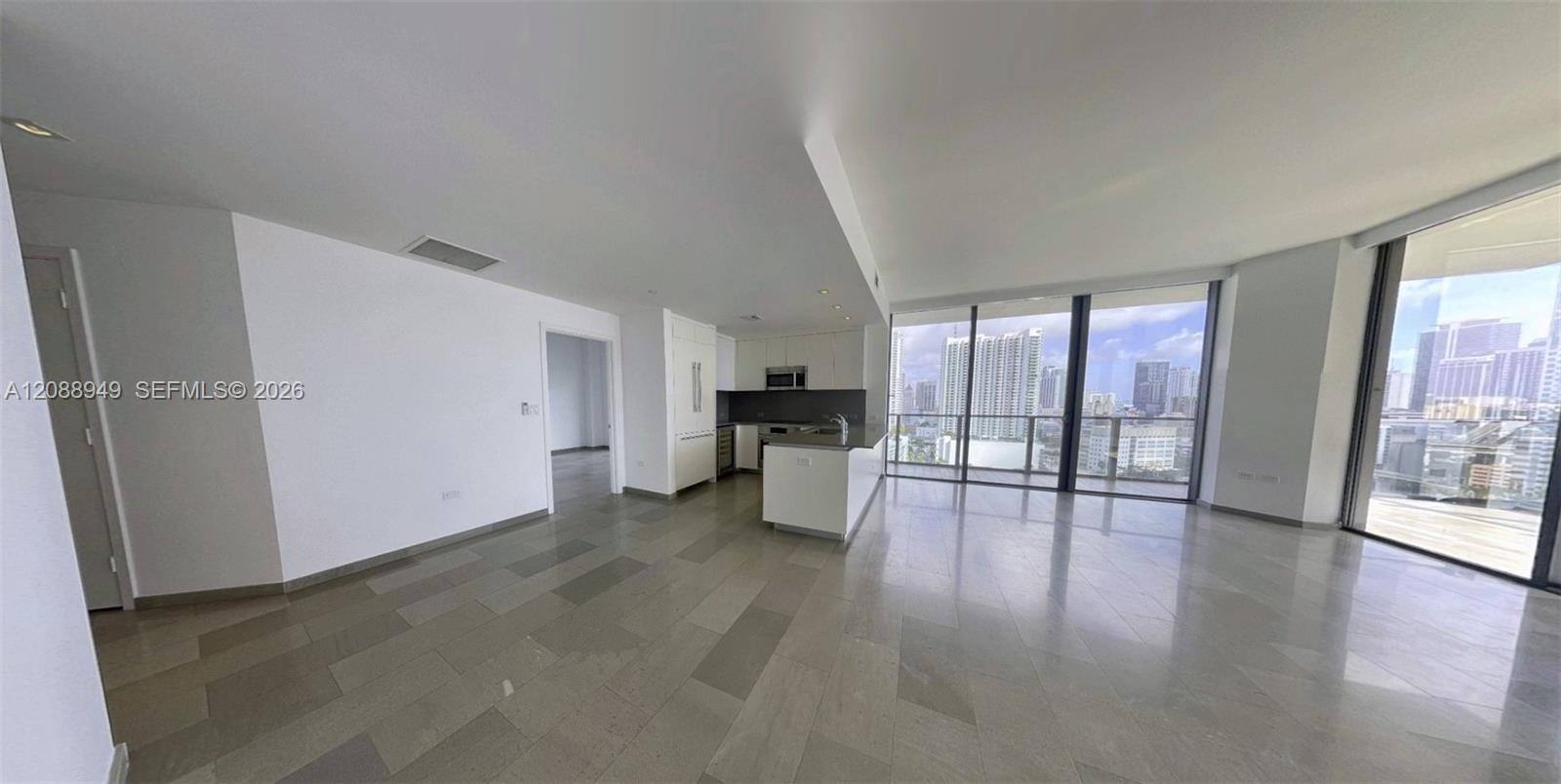 88 Sw 7th Street 1711 Property Photo 12
