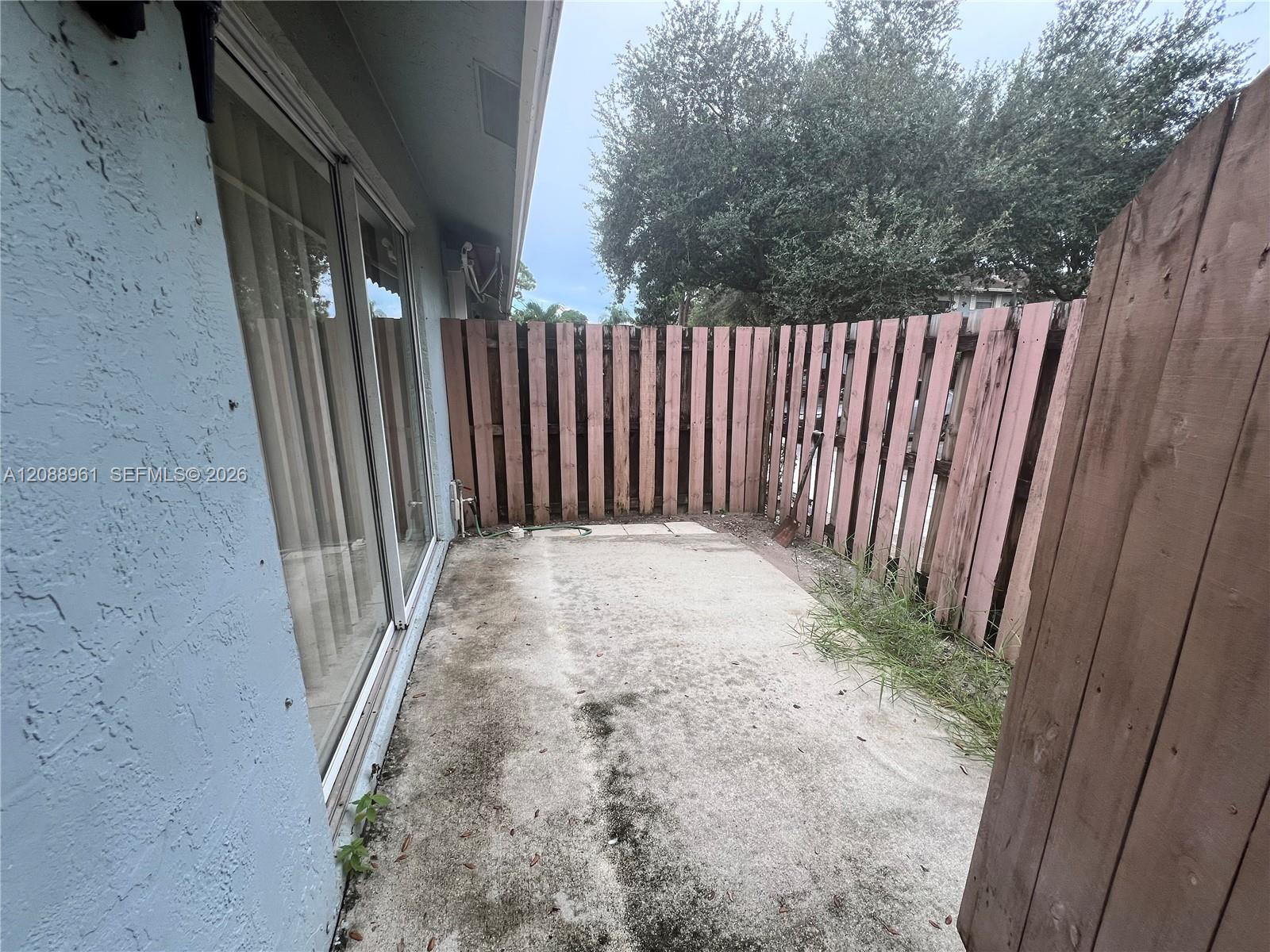 910 E Cypress Way E Property Photo 23