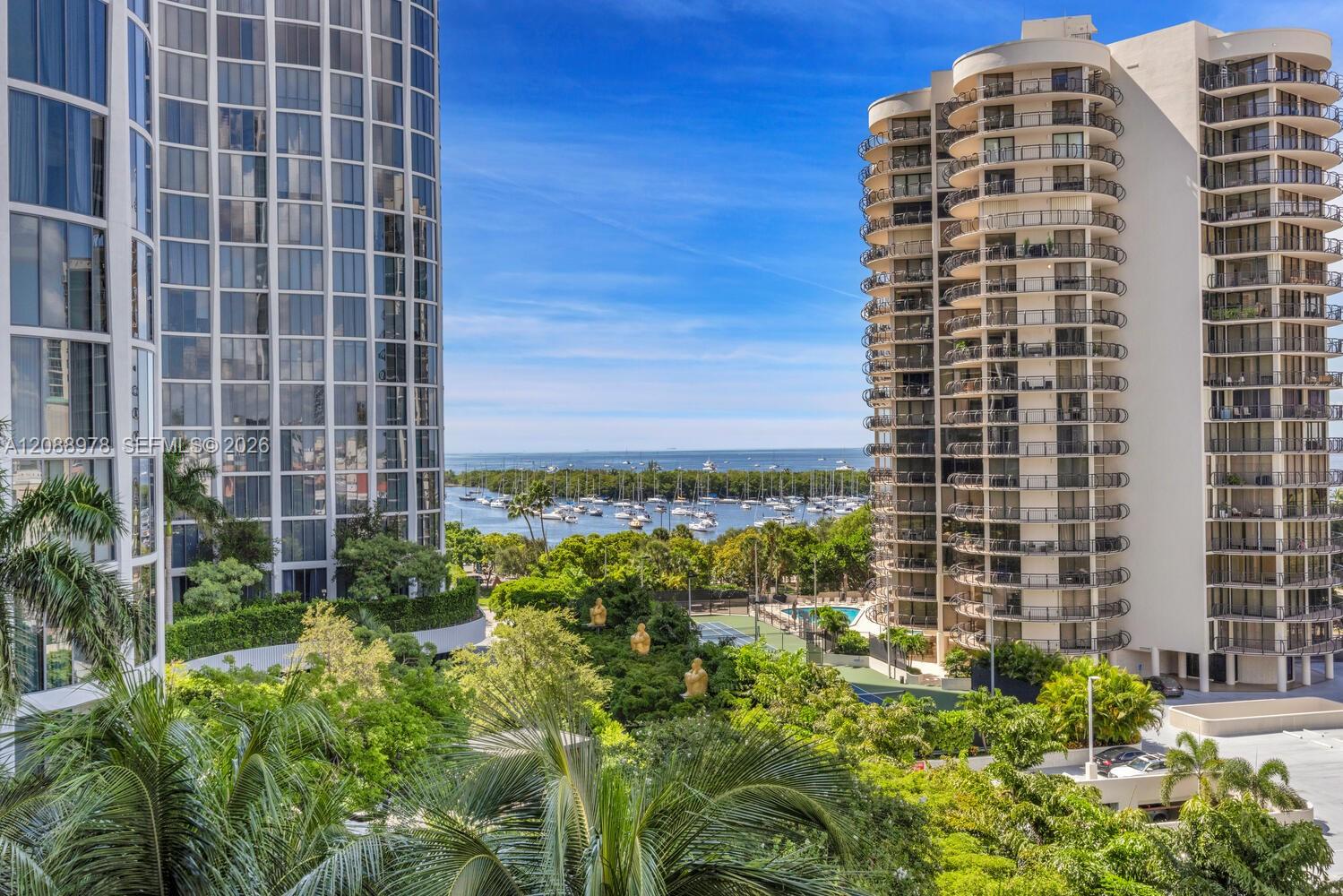 2831 S Bayshore Drive 702 Property Photo 1