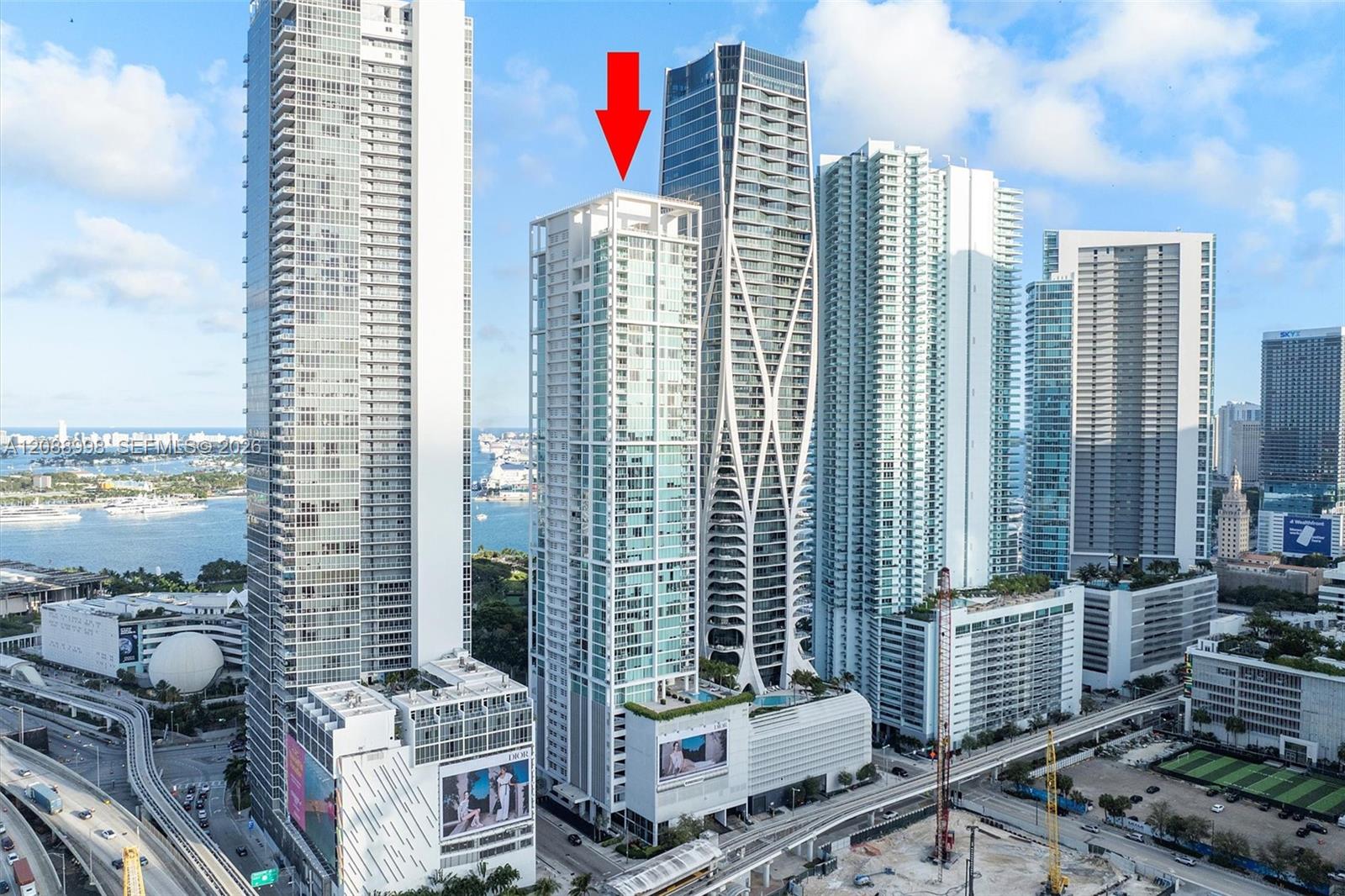 1040 Biscayne Boulevard 3908 Property Photo 1