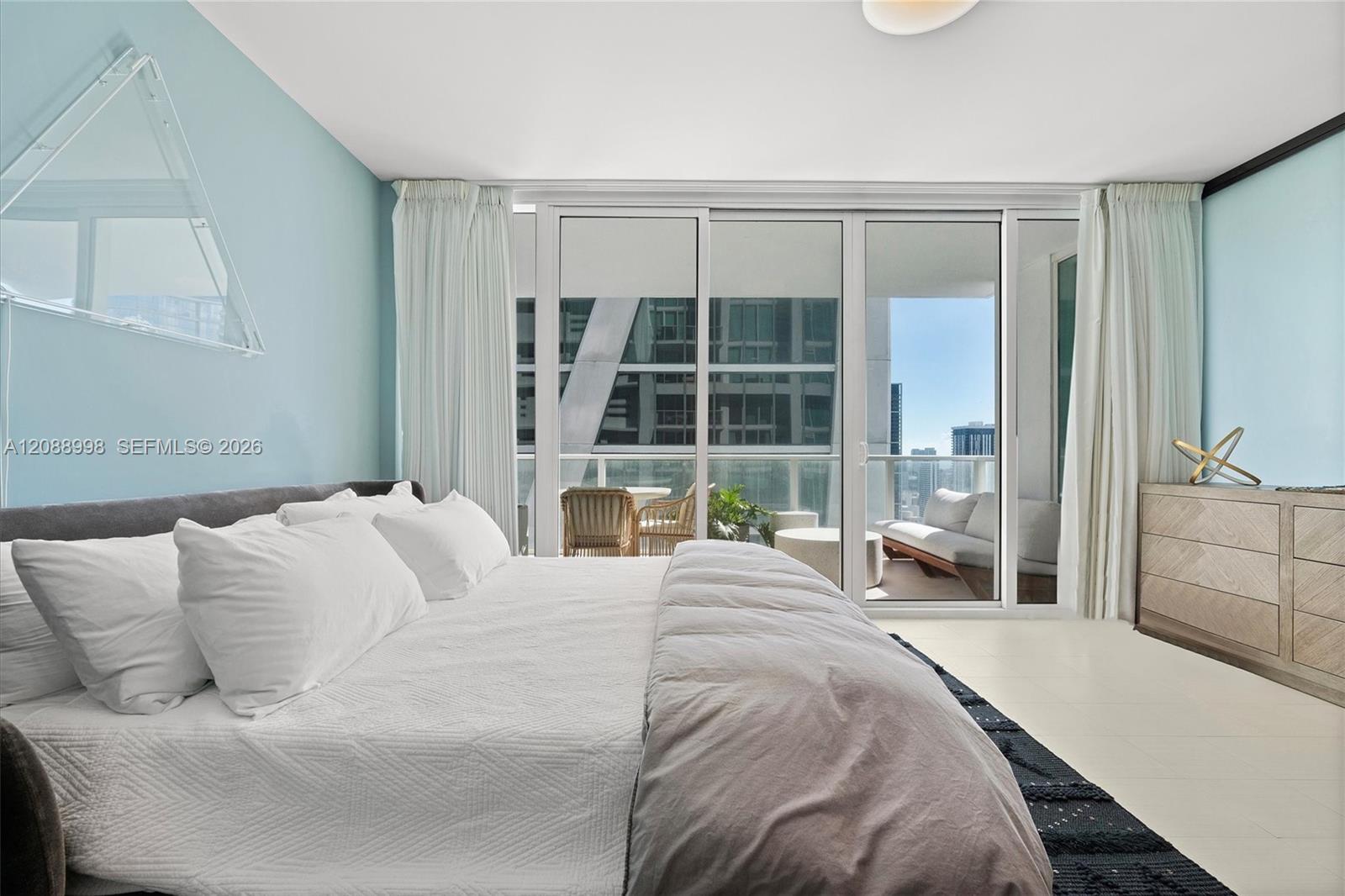 1040 Biscayne Boulevard 3908 Property Photo 10
