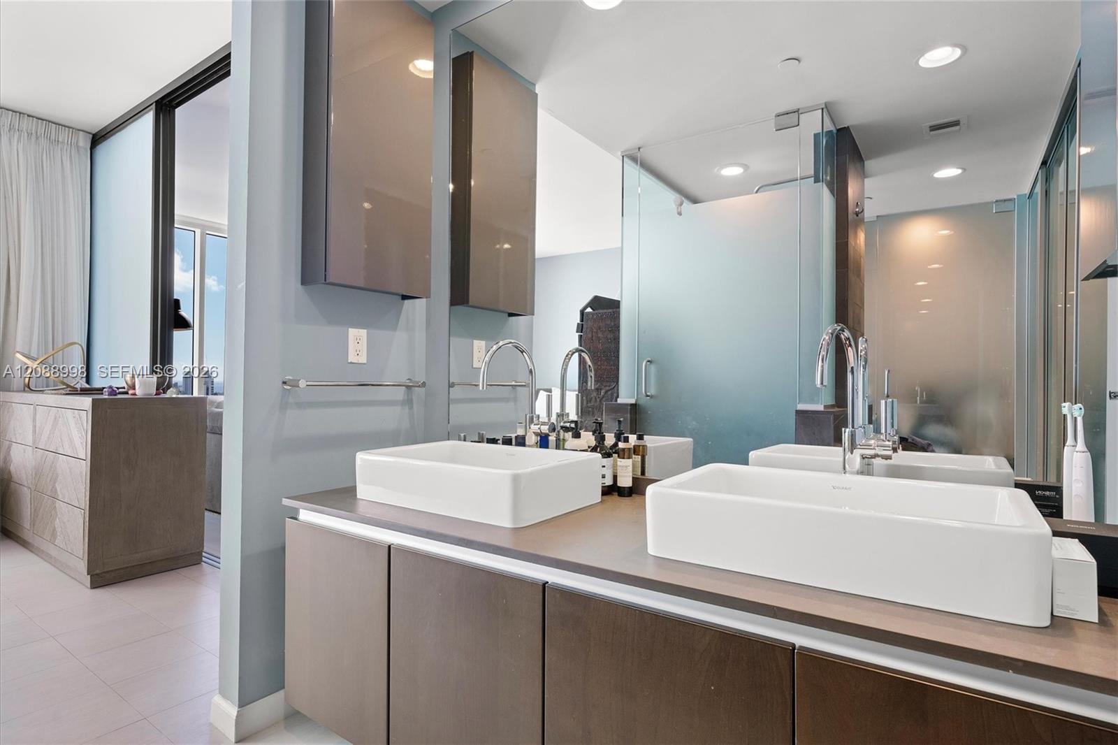 1040 Biscayne Boulevard 3908 Property Photo 13