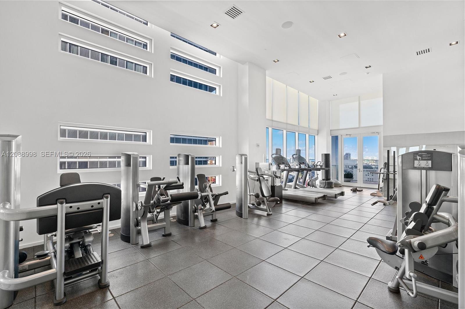 1040 Biscayne Boulevard 3908 Property Photo 24