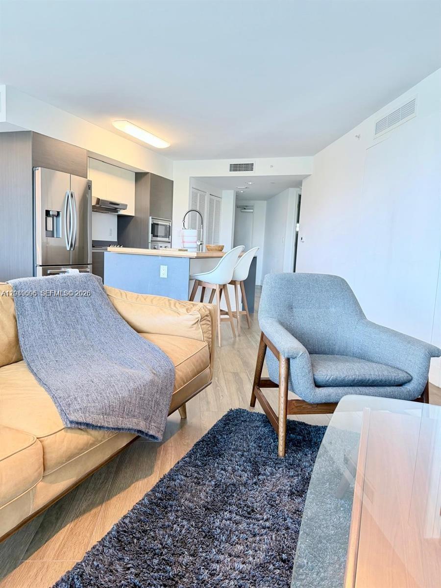 A12089006 Property Photo 15