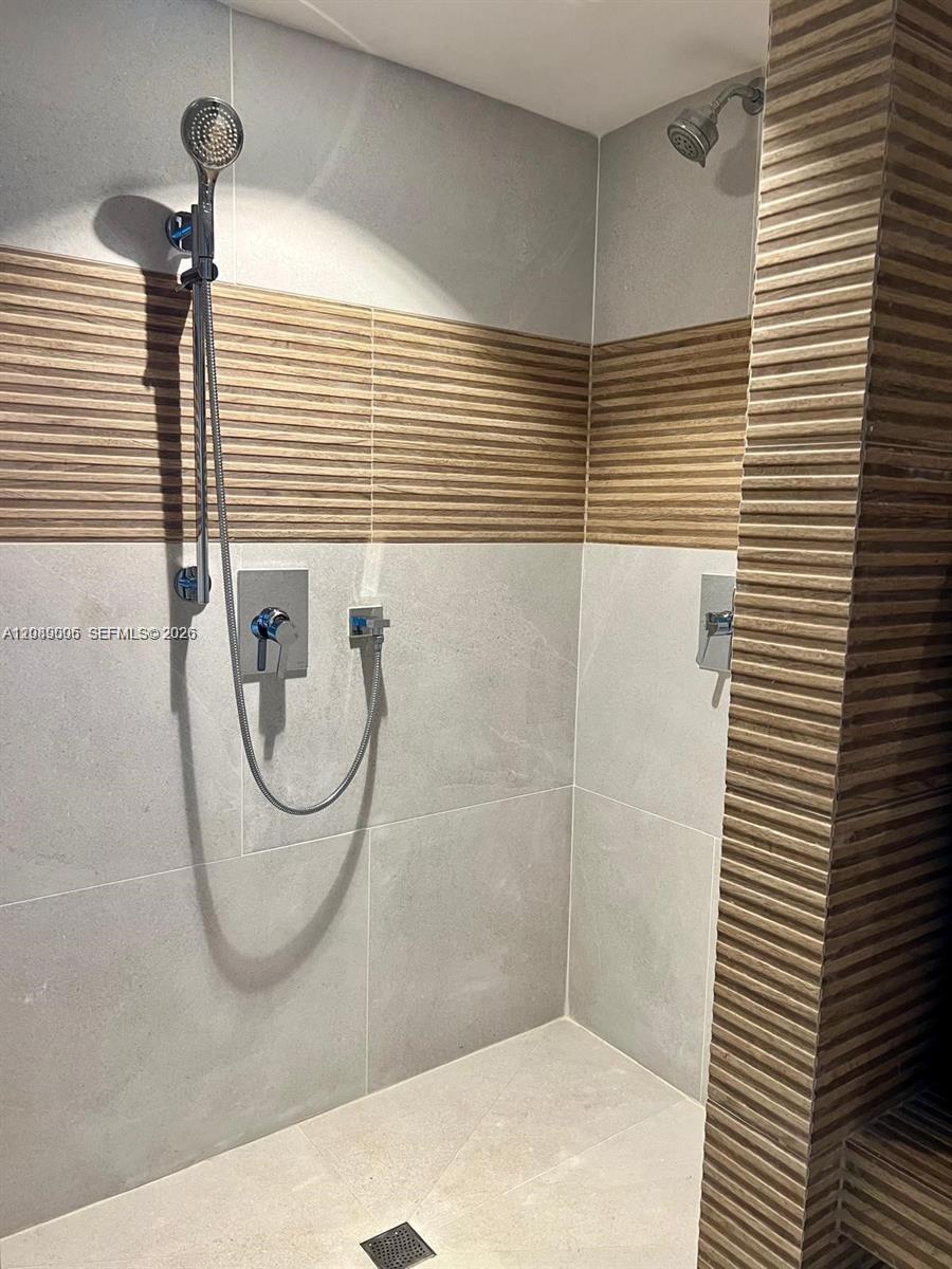 A12089006 Property Photo 35