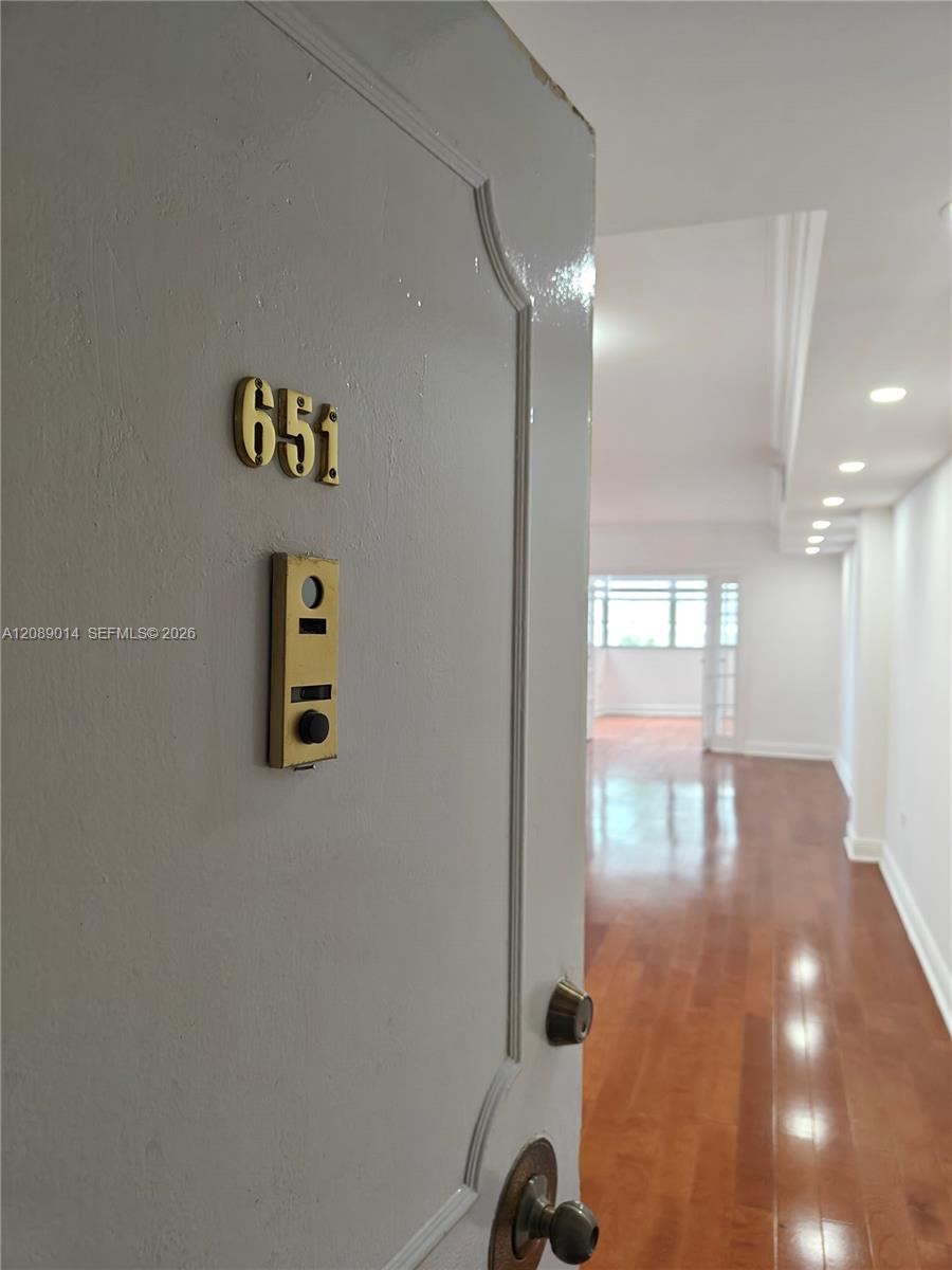 825 Brickell Bay Drive 651 Property Photo 1