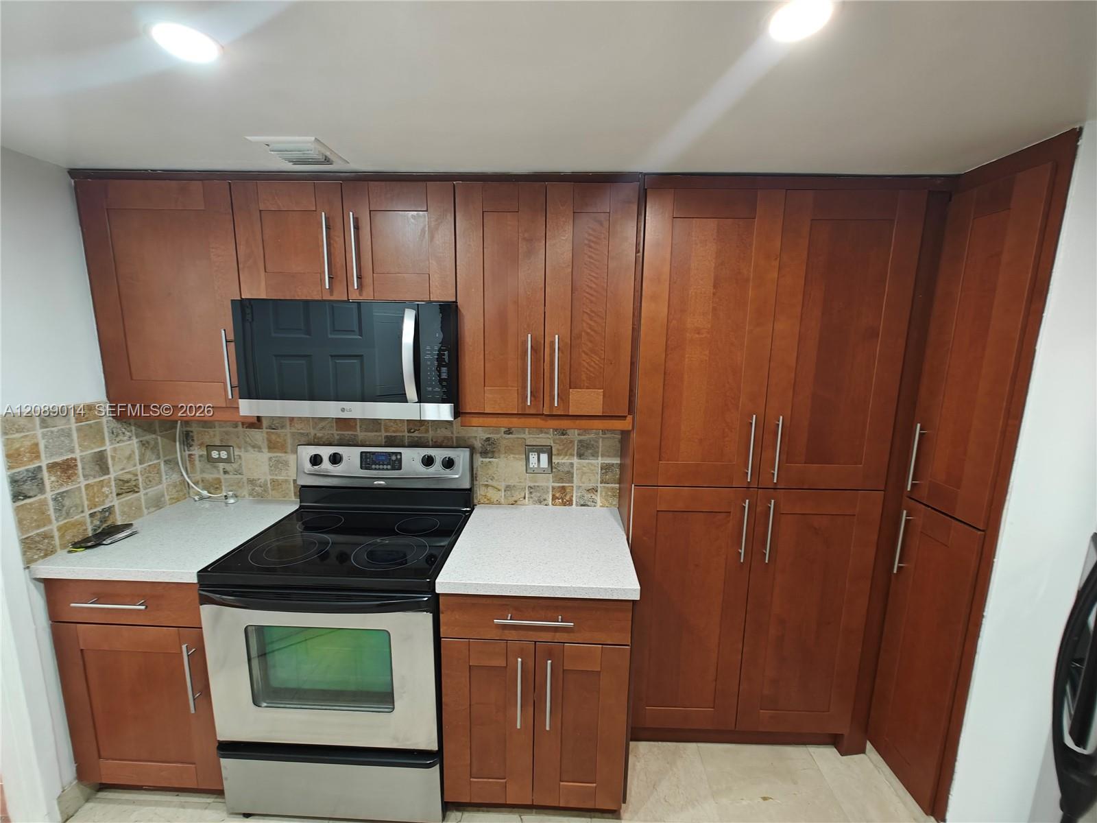 825 Brickell Bay Drive 651 Property Photo 8