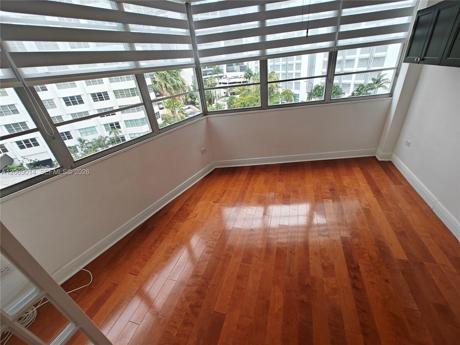 825 Brickell Bay Drive 651 Property Photo 21