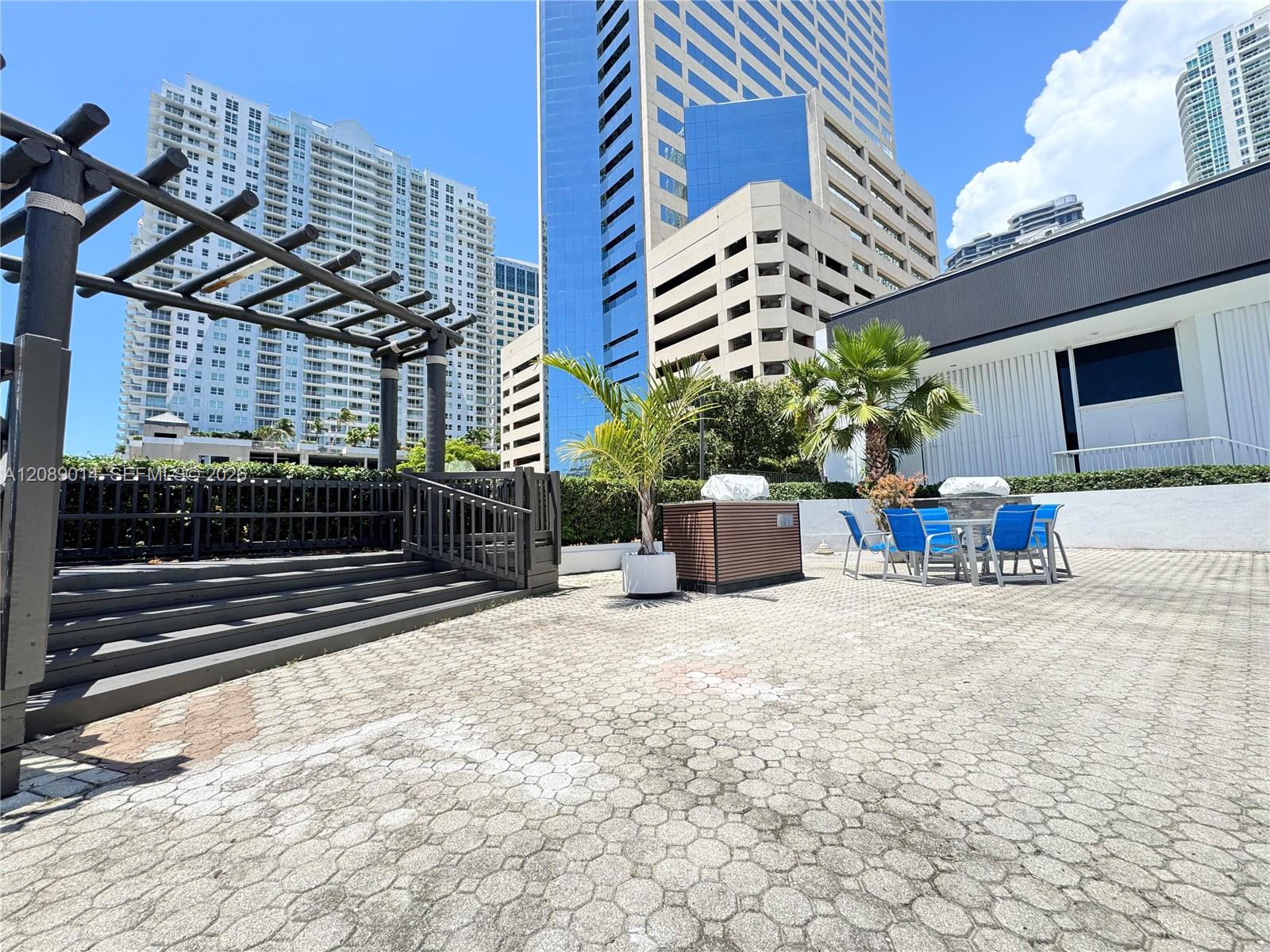 825 Brickell Bay Drive 651 Property Photo 34