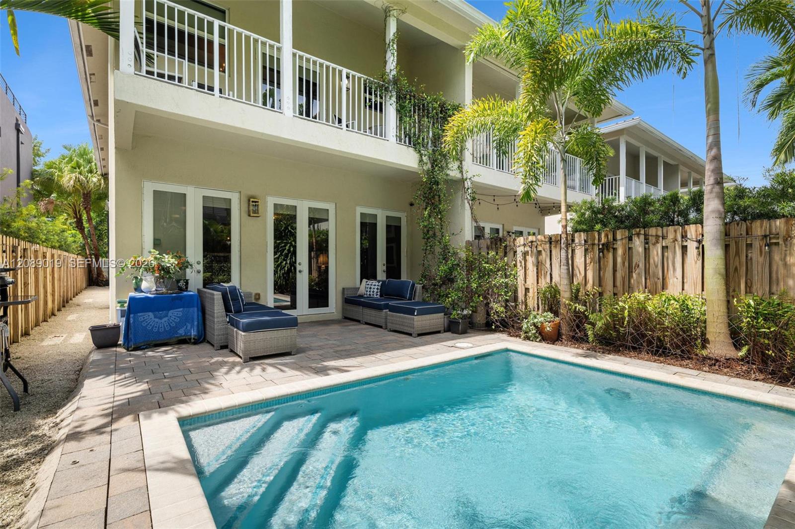 3139 Hibiscus Street 3139