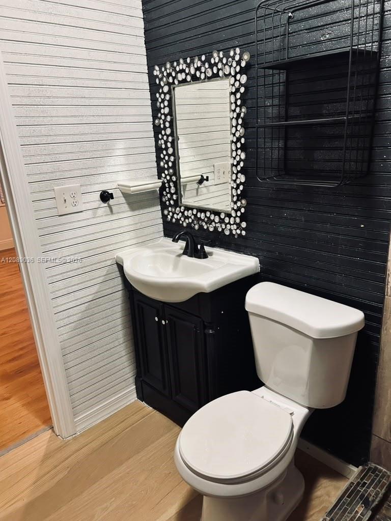 A12089036 Property Photo 12