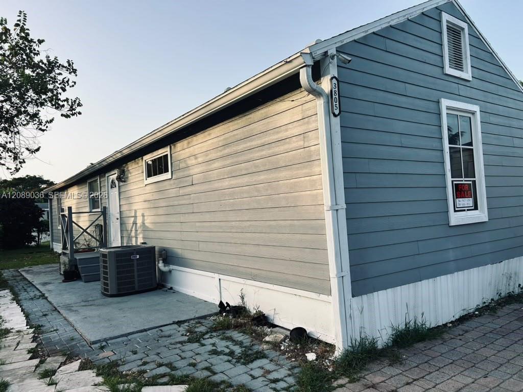 A12089036 Property Photo 30
