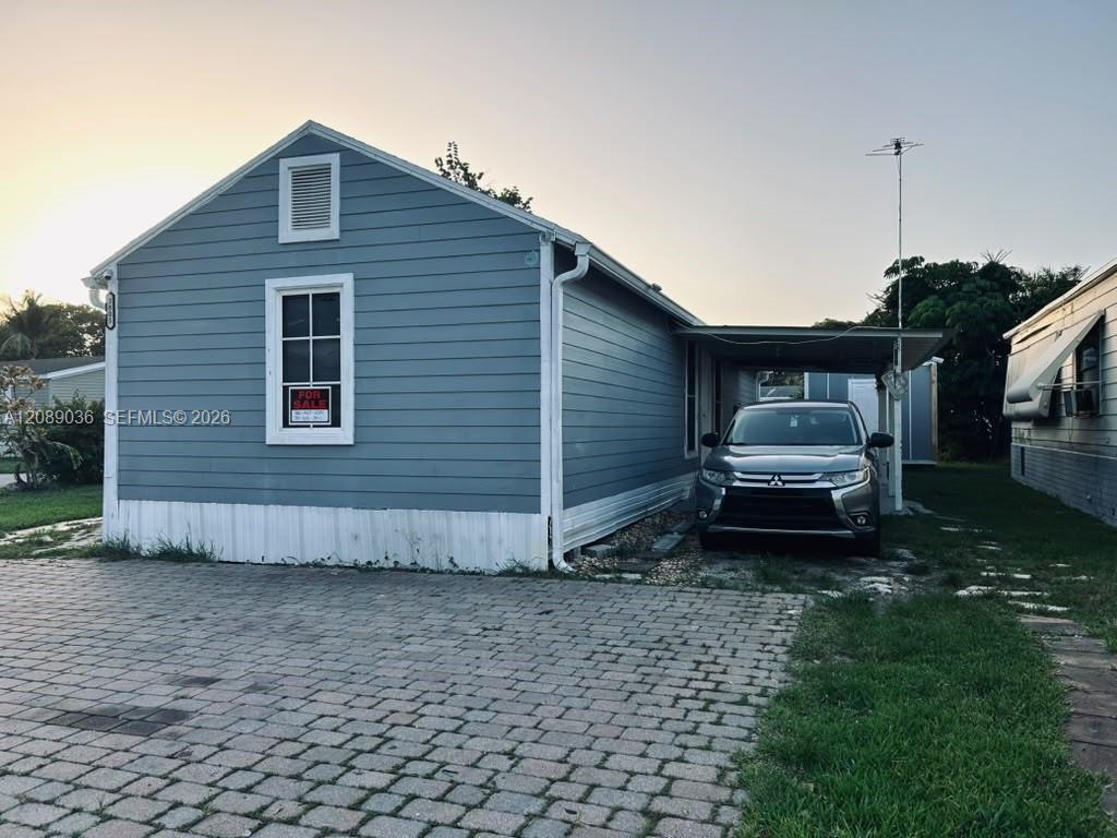 A12089036 Property Photo 32