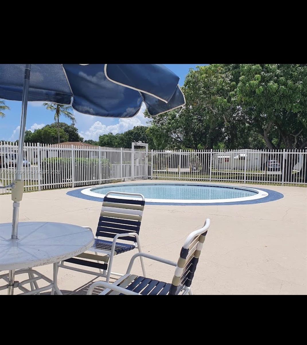 A12089036 Property Photo 53