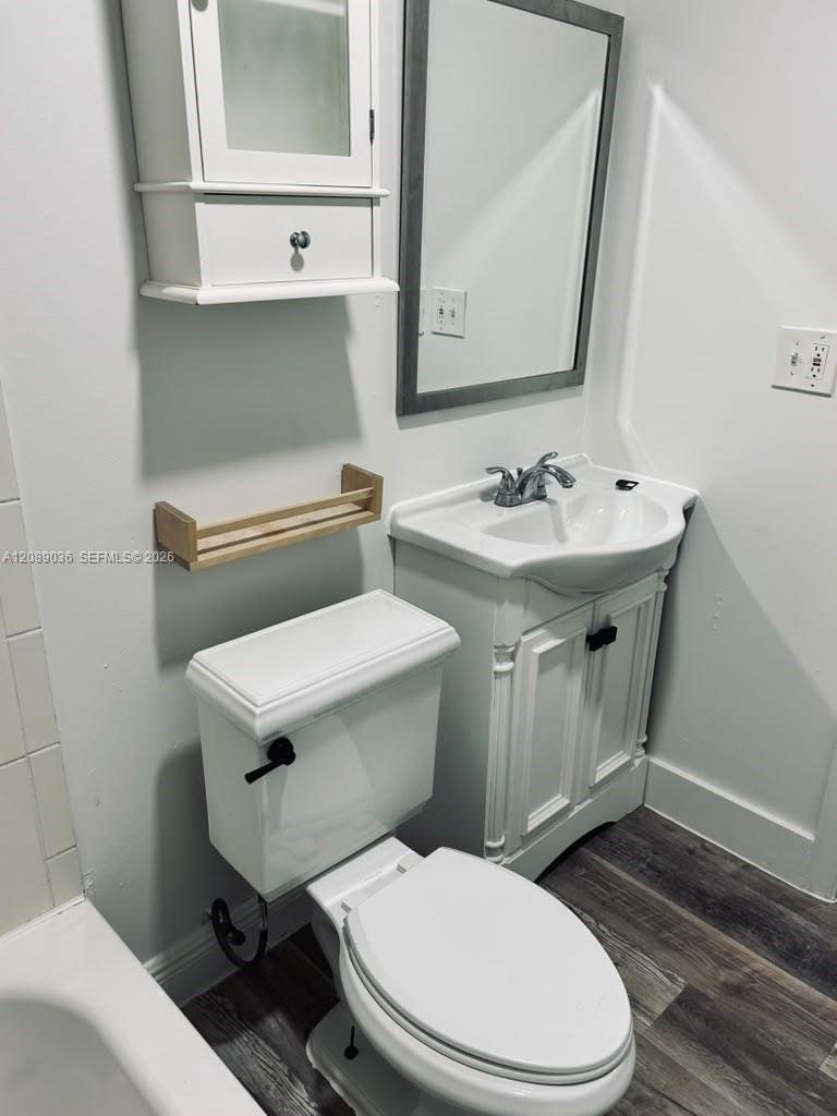 A12089036 Property Photo 56