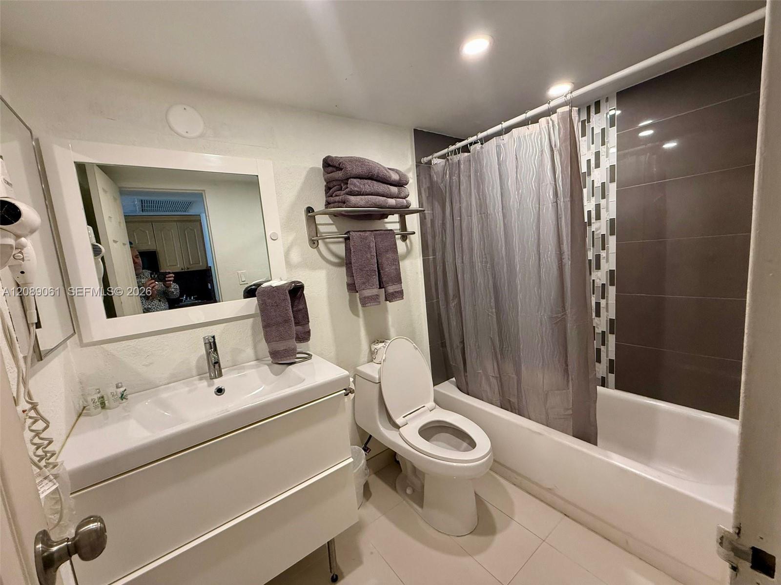 19201 Collins Avenue 241 Property Photo 3