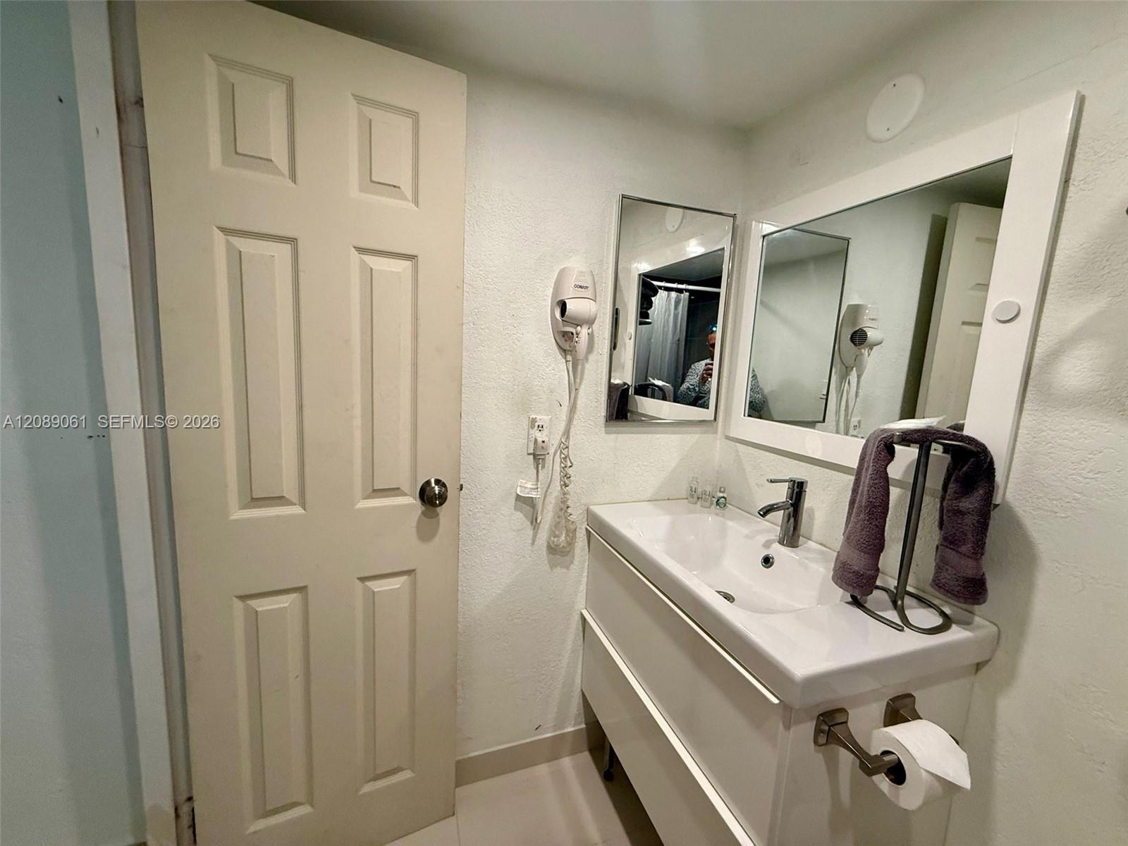 19201 Collins Avenue 241 Property Photo 5