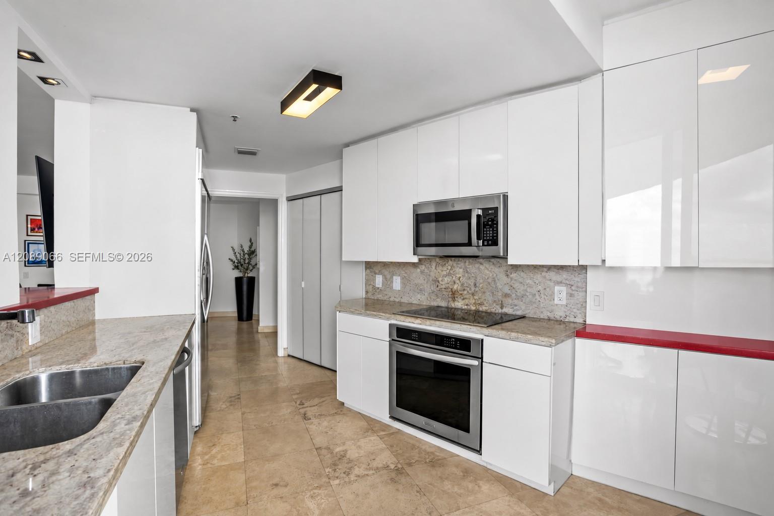 808 Brickell Key Drive 2002 Property Photo 9