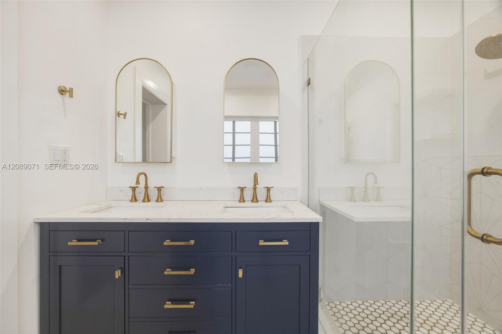 1507 Columbus Boulevard Property Photo 20