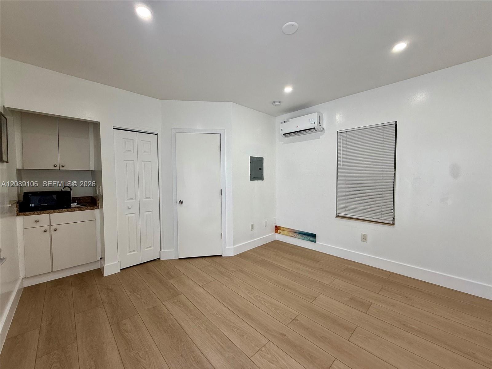 A12089106 Property Photo 1