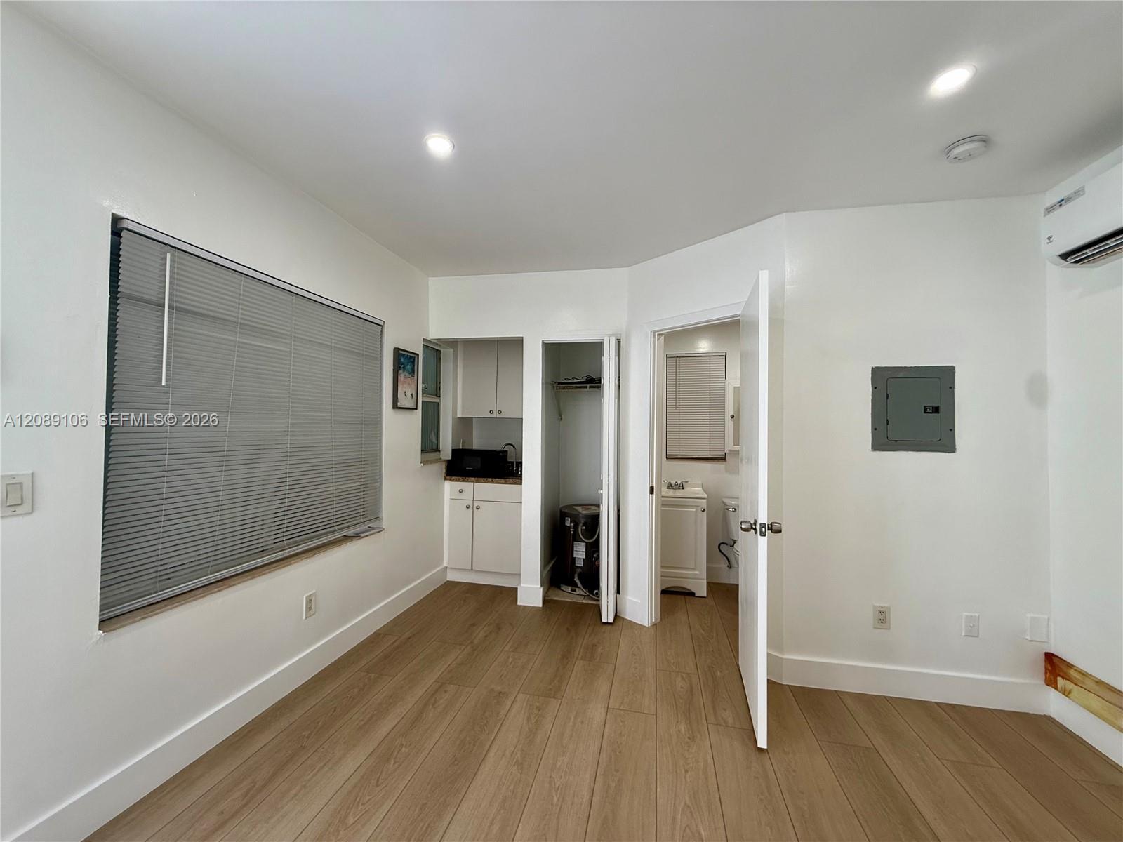 A12089106 Property Photo 5