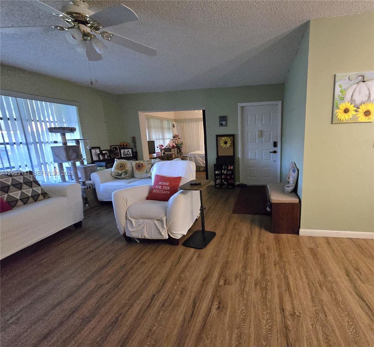 5162 Lakefront Boulevard D Property Photo 4