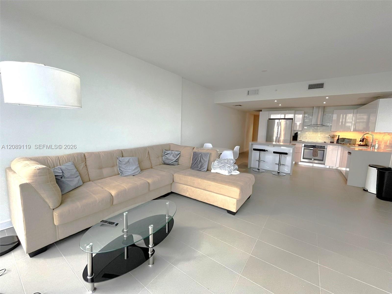 1600 Ne 1st Avenue 3606 Property Photo 6