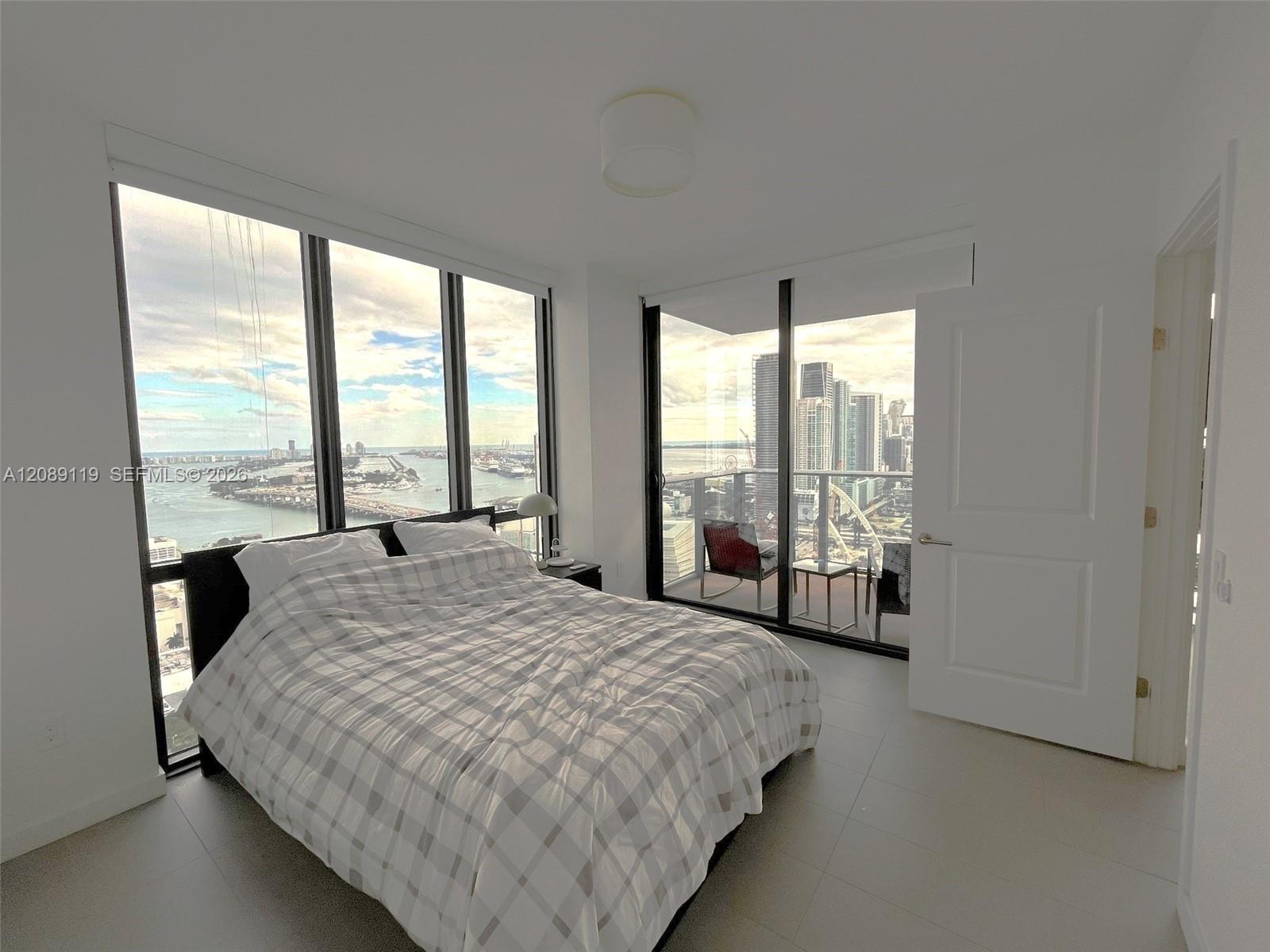 1600 Ne 1st Avenue 3606 Property Photo 13