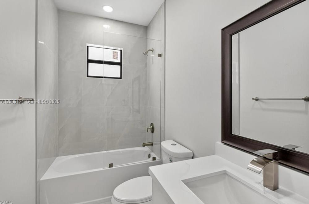 631 Summit Avenue 1 Property Photo 20