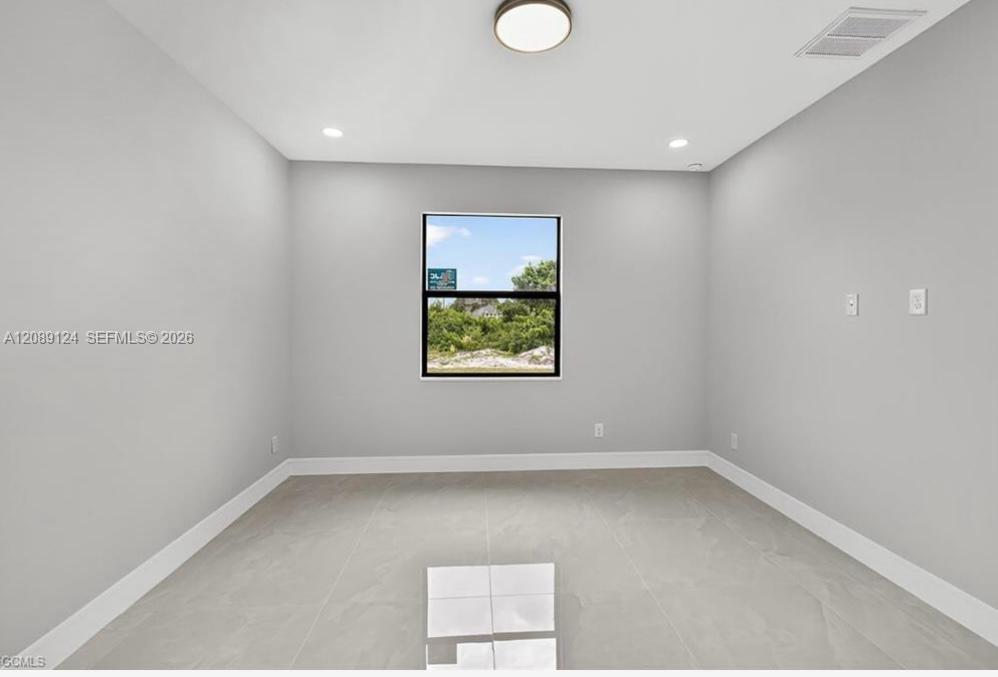 631 Summit Avenue 1 Property Photo 25