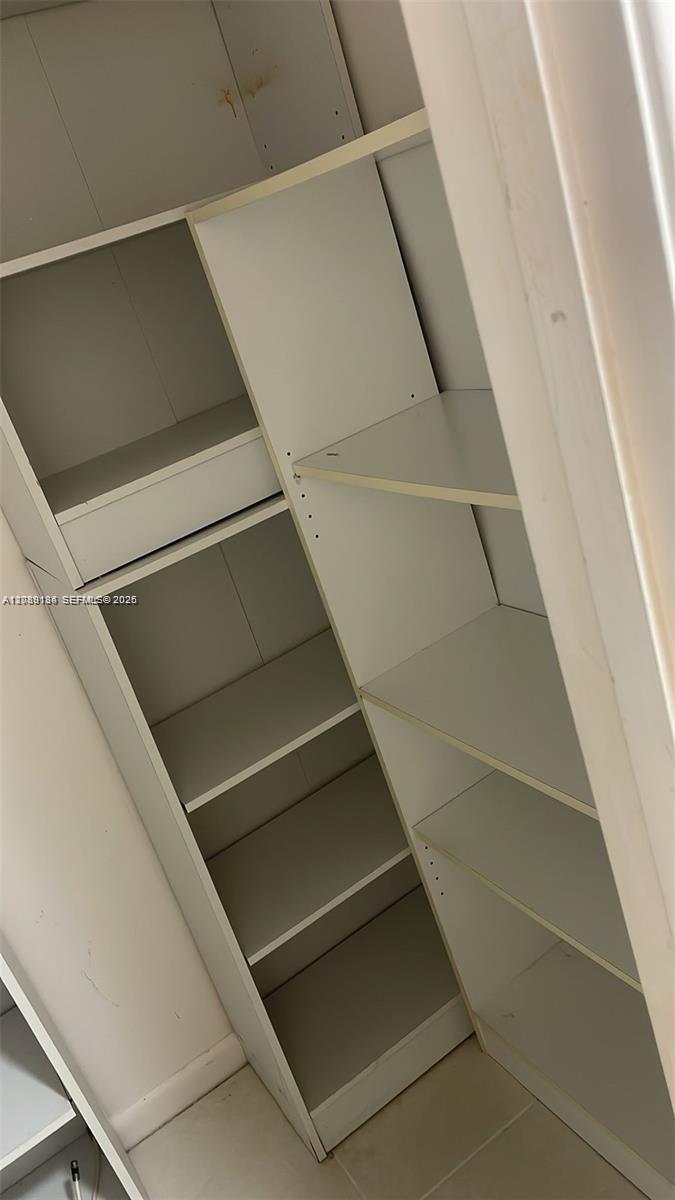 175 Sussex I 175 Property Photo 8