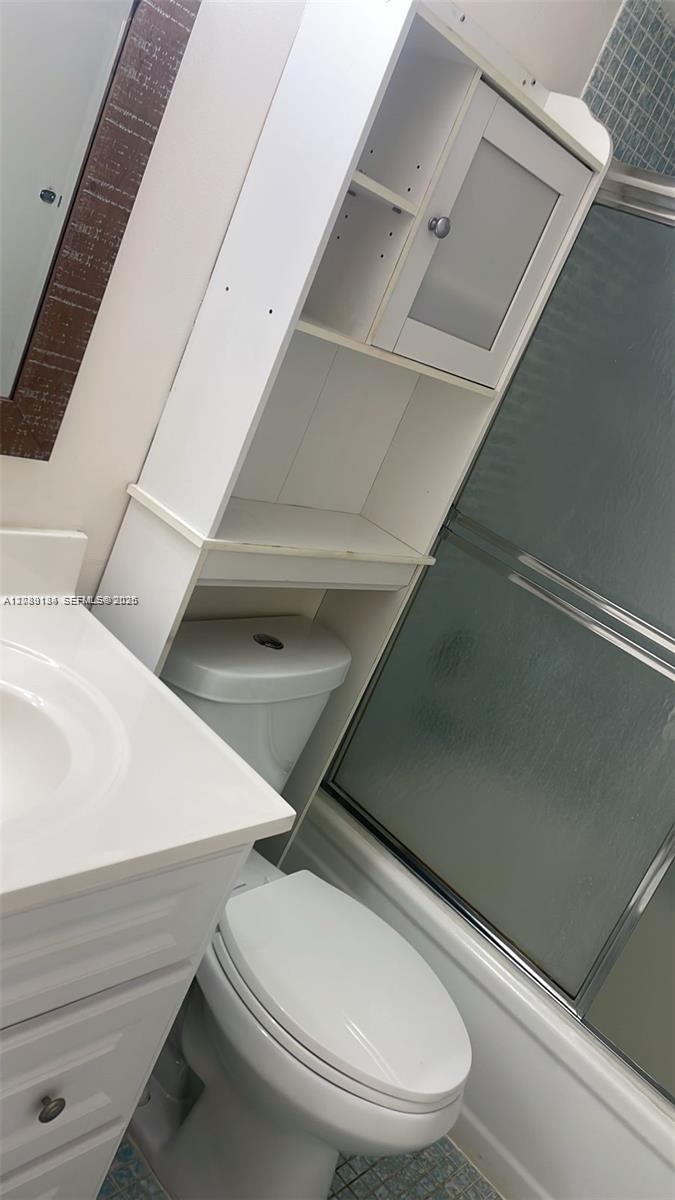 175 Sussex I 175 Property Photo 11