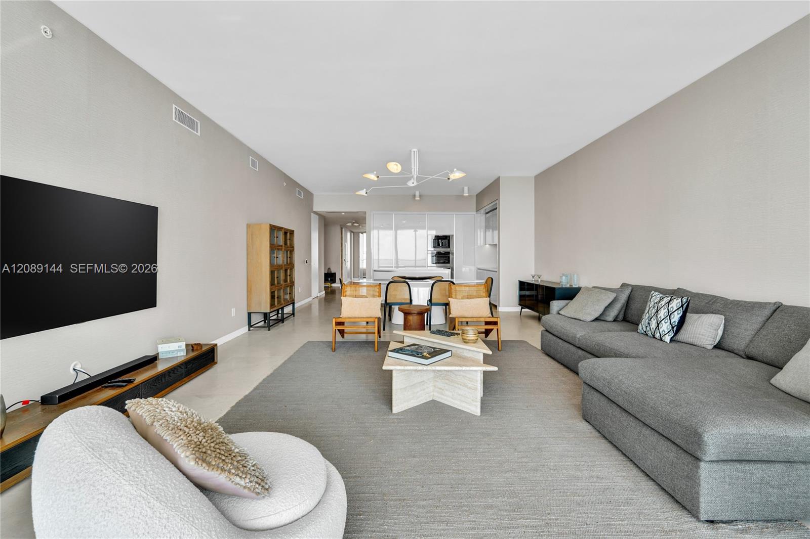 18975 Collins Avenue 903 Property Photo 6