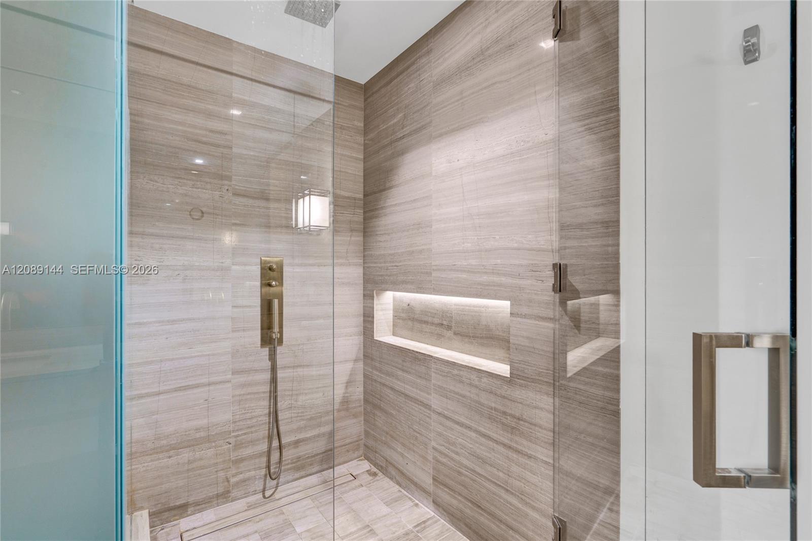 18975 Collins Avenue 903 Property Photo 13