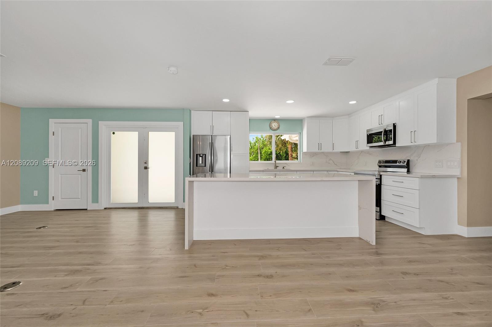 5885 Pine Tree Property Photo 19