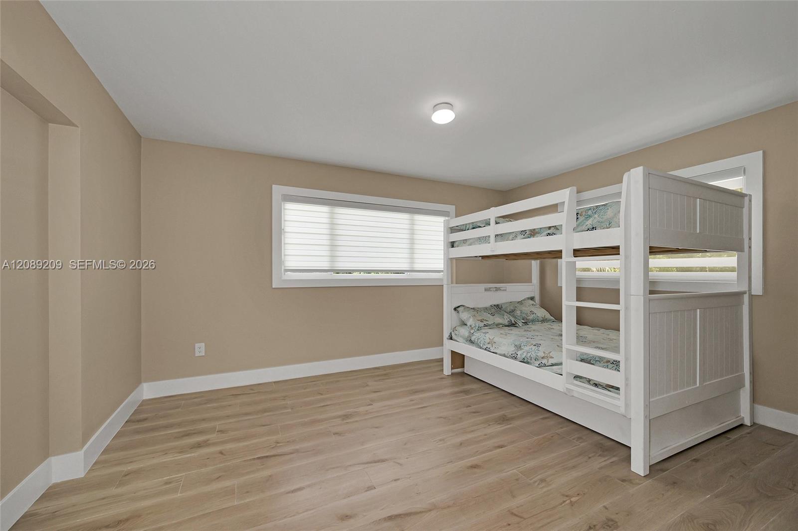 5885 Pine Tree Property Photo 30