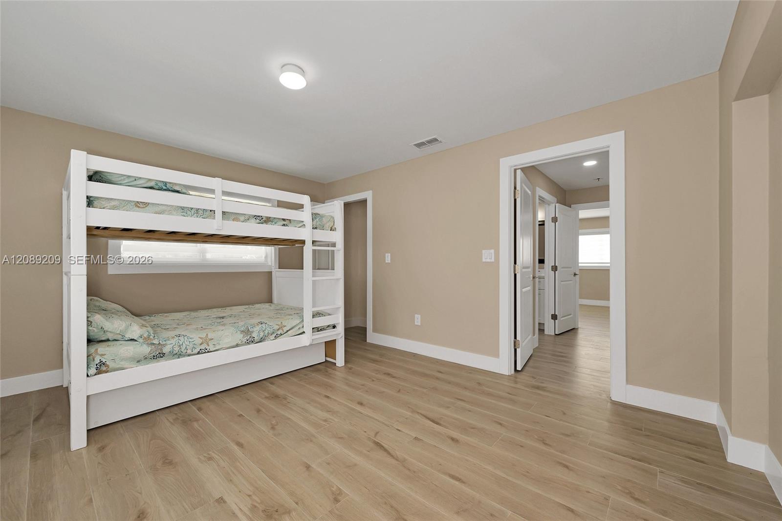 5885 Pine Tree Property Photo 31