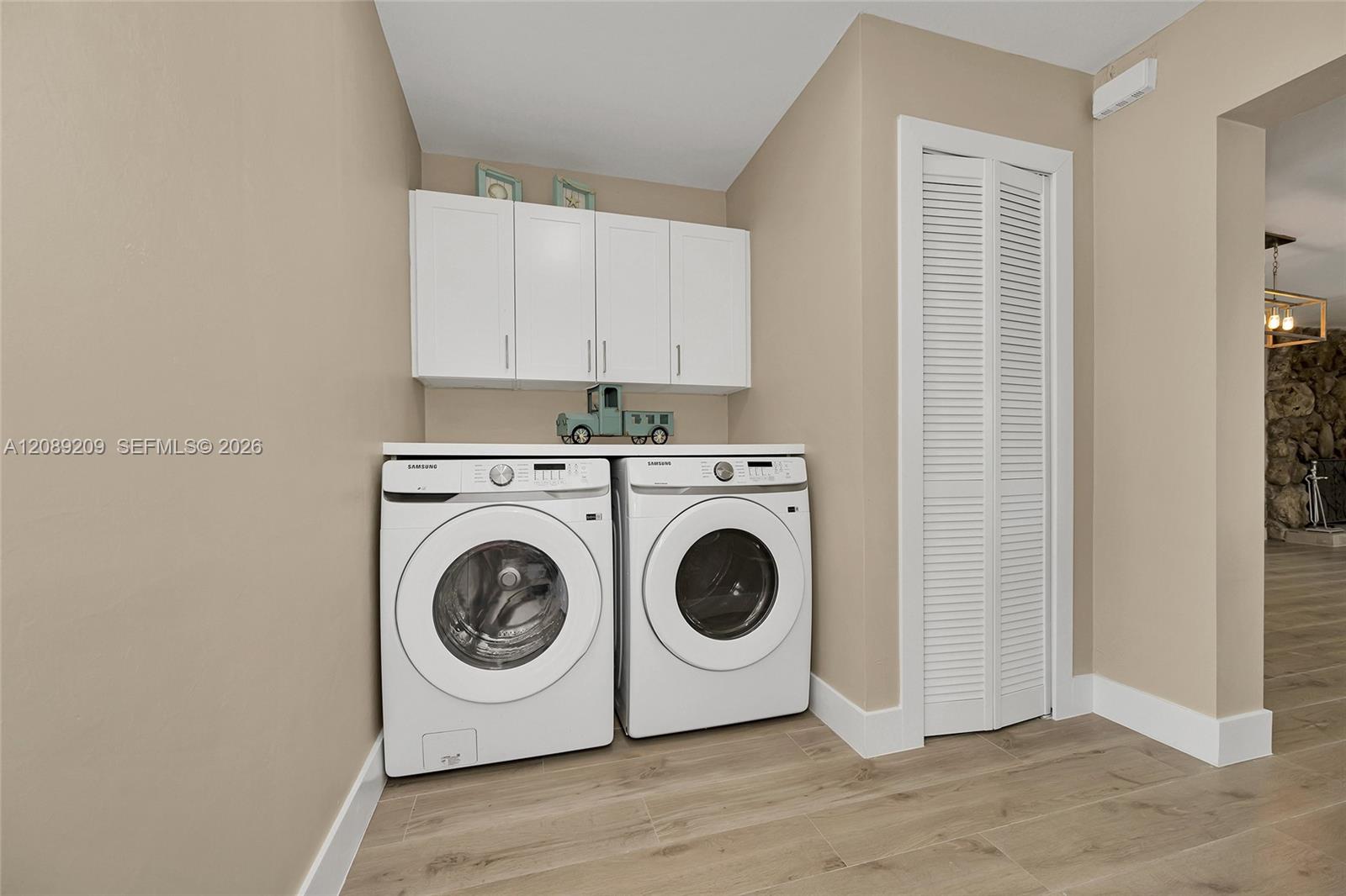 5885 Pine Tree Property Photo 36
