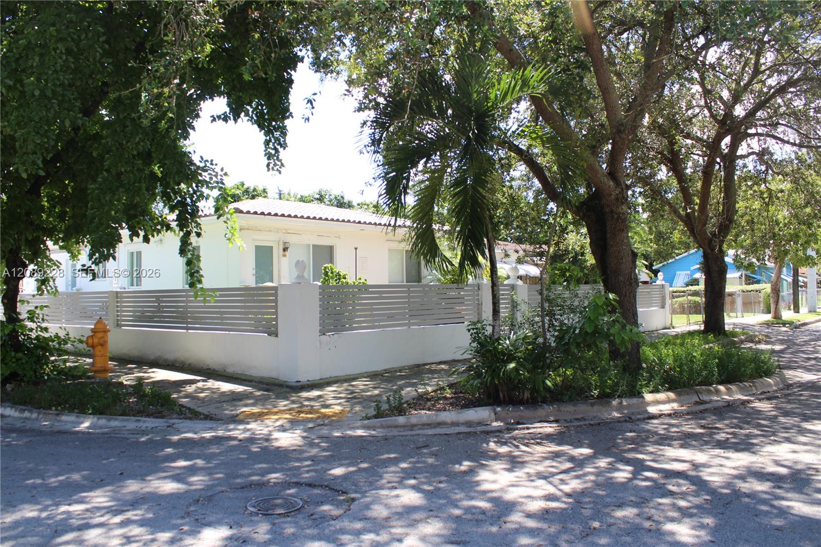 4141 Nw 5th Avenue Property Photo 1