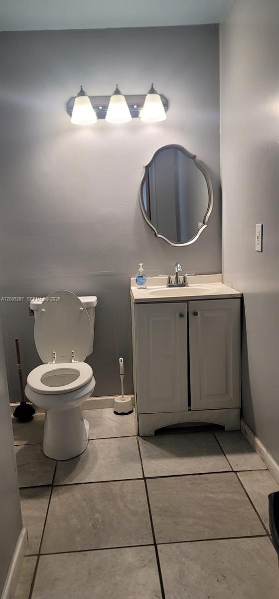 6950 Stirling Road Property Photo 6