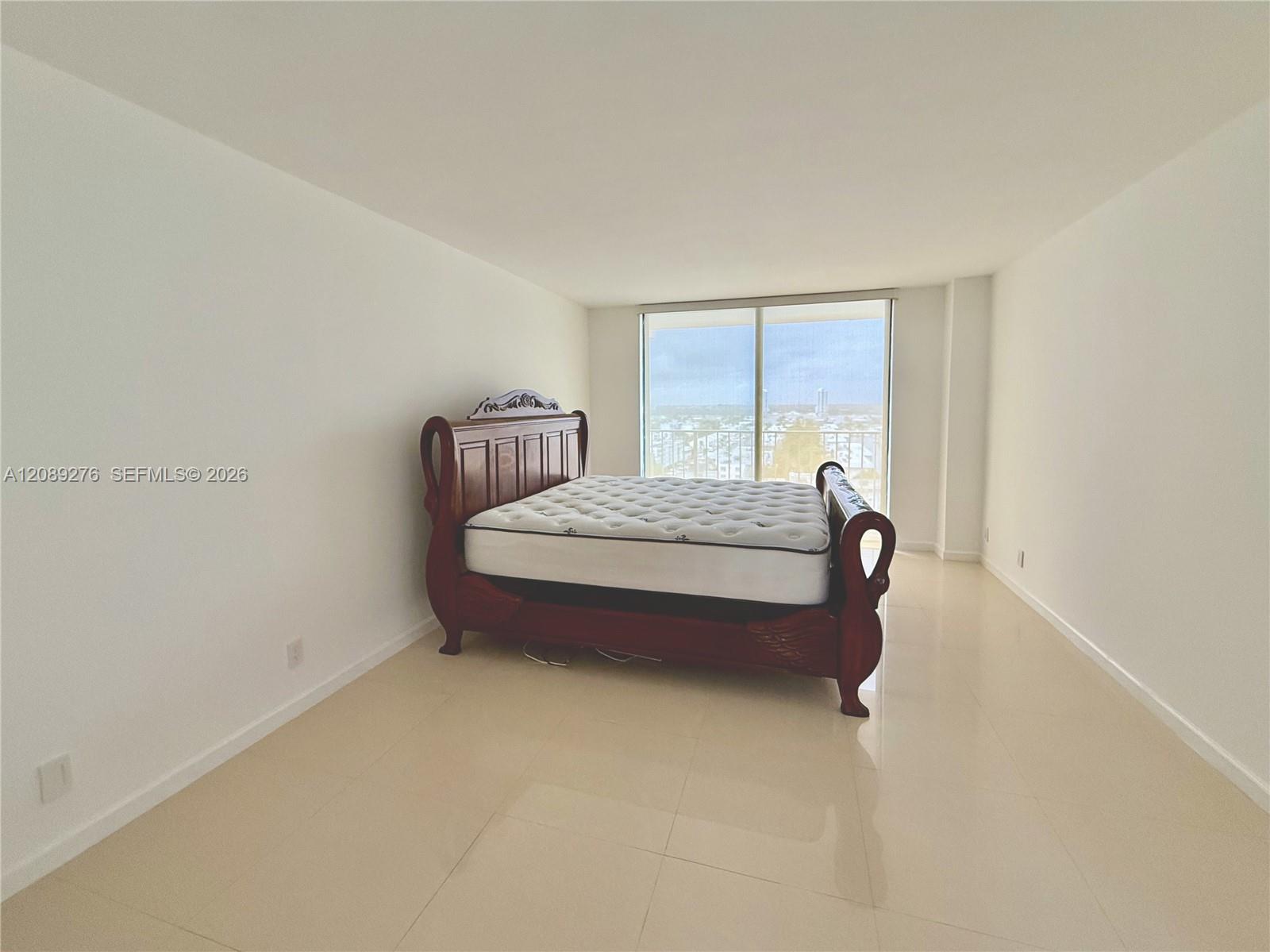 290 174th Street 1602 Property Photo 19